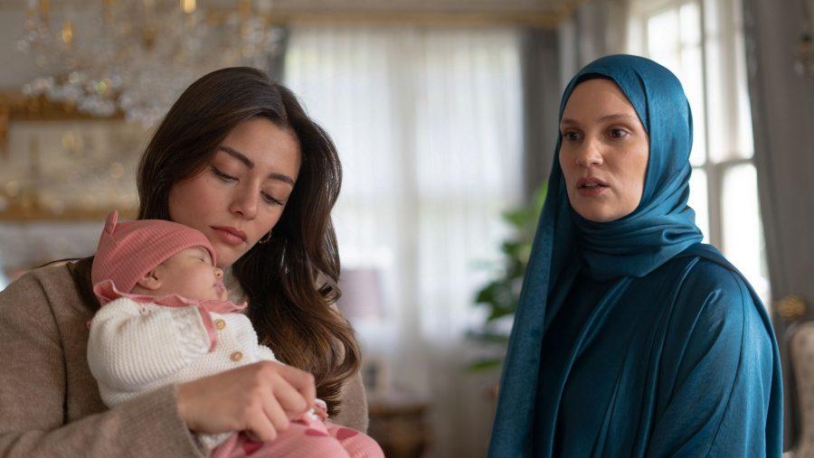 farah dilruba1 Farah Zeynep Abdullah, Kızılcık Şerbeti dizisine sürpriz bir rolle konuk oluyor