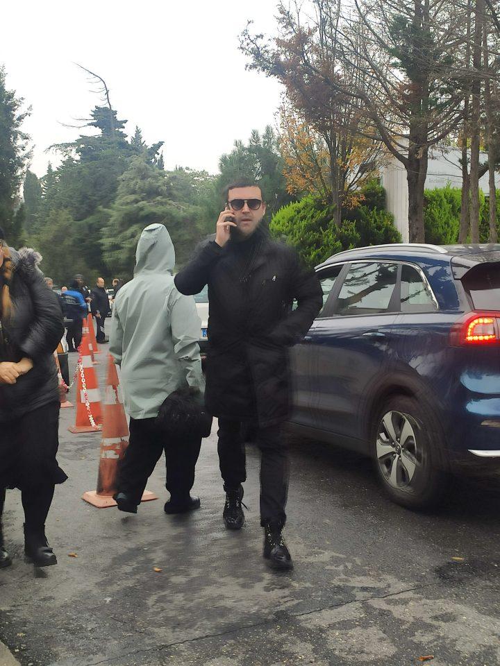 Usta sanatçı Prof. Dr. Nevzat Atlığ son yolculuğuna uğurlandı 3 ismailozkan Usta sanatçı Prof. Dr. Nevzat Atlığ son yolculuğuna uğurlandı