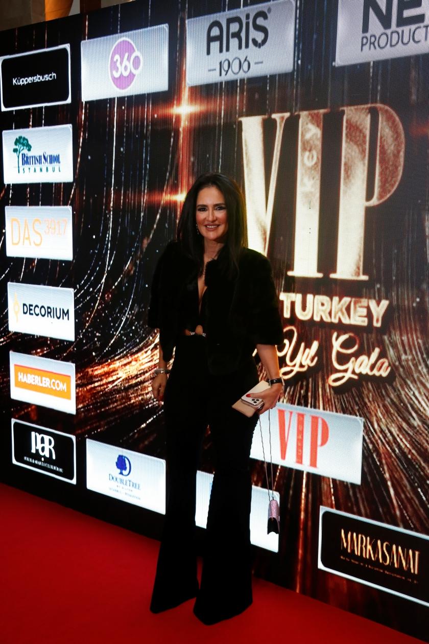 Ünlü isimler 'VıpTurkey 20. Yıl Galası'nda buluştu 3 melda aksu Ünlü isimler 'VıpTurkey 20. Yıl Galası'nda buluştu