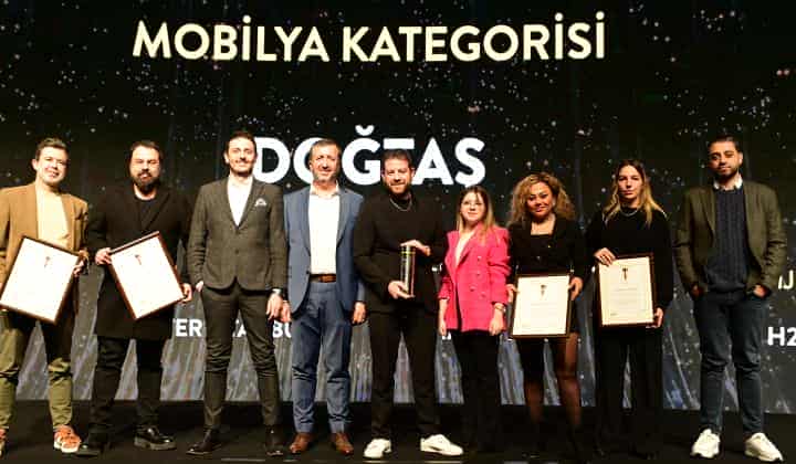 Doğtaş, 'The One Awards'ta 'Yılın En İtibarlı Markası' seçildi 1 Doğtaş, ‘The One Awards’ta ‘Yılın En İtibarlı Markası’ seçildi