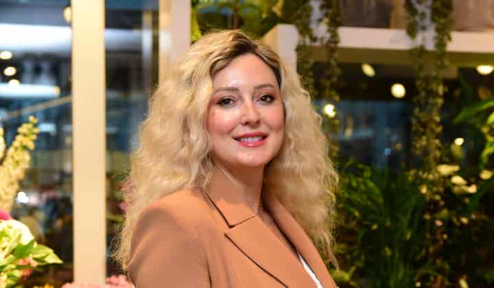 O’loure Beauty’ yi kuran Özge Yüksel, oluşturduğu ürünlerle ''temiz bir güzellik' vadediyor 1 O’loure Beauty’ yi kuran Özge Yüksel, oluşturduğu ürünlerle ”temiz bir güzellik’ vadediyor