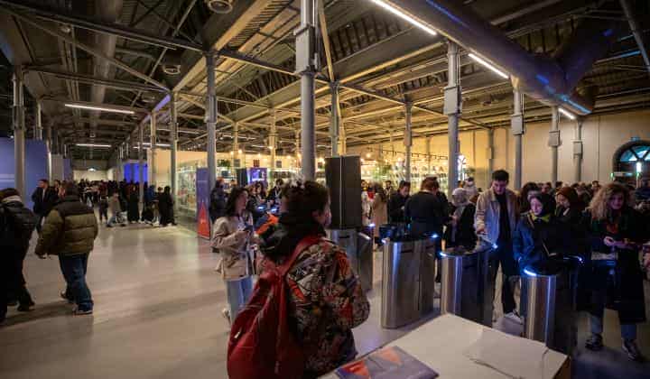 ‘Dinamik Göz: Optik ve Kinetik Sanatın Ötesinde’ sergisine sanatsever akını