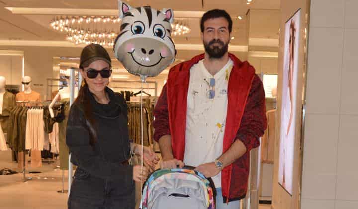 Hande Soral ve İsmail Demirci oğullarıyla birlikte güzel havanın tadını çıkardı