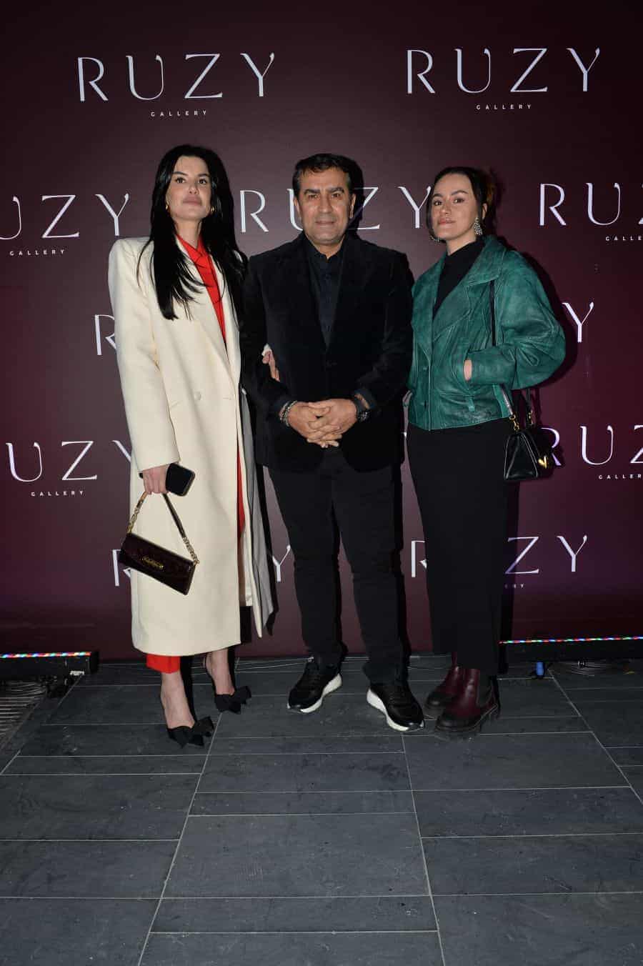 kardelen ahmet ezgi Çağdaş Sanat’ın İstanbul’daki yeni adresi Ruzy Gallery’ye görkemli açılış