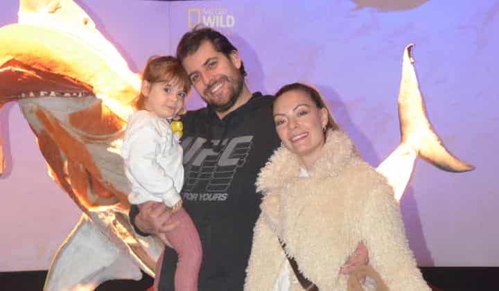 Özge Özder’in mutlu aile tablosu