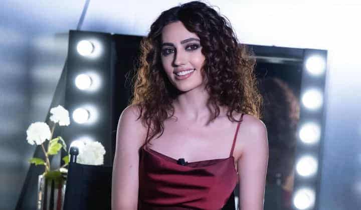 Selin Genç'ten sürpriz anlaşma 2 Selin Genç’ten sürpriz anlaşma