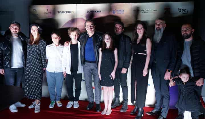 'Sırrını Biliyorum' filmine oyunculu gösterim yapıldı 2 ‘Sırrını Biliyorum’ filmine oyunculu gösterim yapıldı