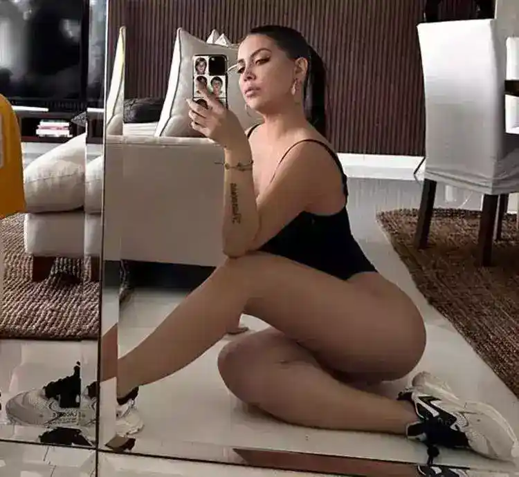 65fbc0a7046808ff58fc2910 Wanda Nara'dan Icardi'ye romantik sürpriz