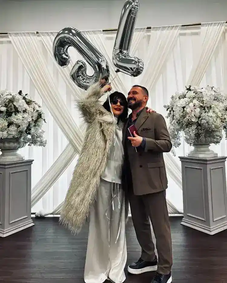 Gonca Vuslateri sır gibi sakladığı sevgilisiyle nikah masasına oturdu 5 65fbce74277e505953a00504 Gonca Vuslateri sır gibi sakladığı sevgilisiyle nikah masasına oturdu