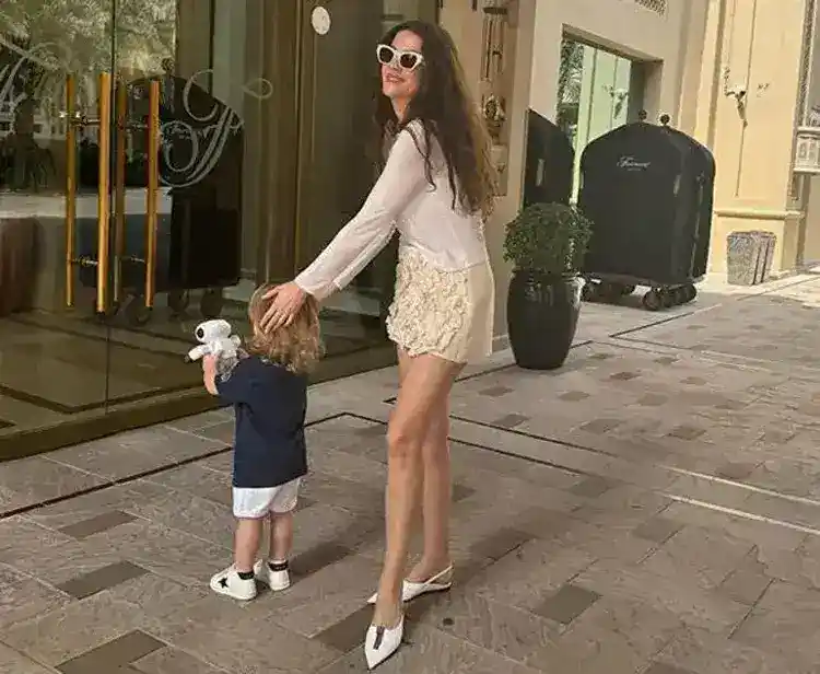 Başak Dizer, Dubai tatilinden çok özel anları takipçileriyle paylaştı 3 660417bfa53a6e23a1a9fa1d Başak Dizer, Dubai tatilinden çok özel anları takipçileriyle paylaştı