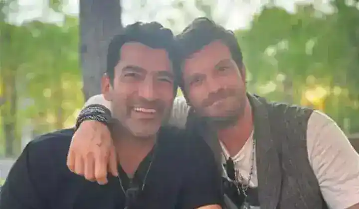 Kıvanç Tatlıtuğ ile Kenan İmirzalıoğlu yan yana 2 Kıvanç Tatlıtuğ ile Kenan İmirzalıoğlu yan yana