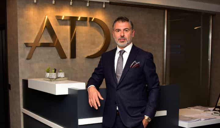 Quality of magazine'in çok özel 'Avukatlar Günü' dosyasının ilk konuğu Av. Doğukan Özdoğan oldu 2 Quality of magazine’in çok özel ‘Avukatlar Günü’ dosyasının ilk konuğu Av. Doğukan Özdoğan oldu