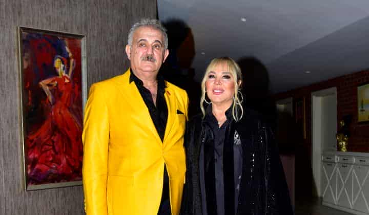 Safiye Soyman'ın hayat arkadaşı Faik Öztürk felç geçirdi 2 Safiye Soyman’ın hayat arkadaşı Faik Öztürk felç geçirdi