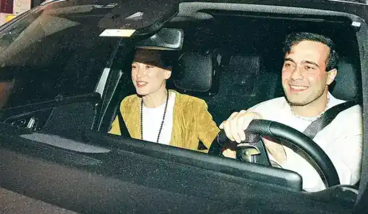 Serenay Sarıkaya ile Mert Demir artık ilişkilerini gizlemiyor 2 Serenay Sarıkaya ile Mert Demir artık ilişkilerini gizlemiyor