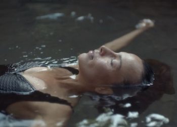 Aslıhan Ünaldı’nın ‘Suyun Üstü’ filmi İstanbul Film Festivali’nin ulusal yarışma bölümünde