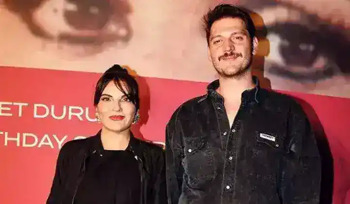 Göksel, kendisinden 15 yaş küçük müzisyen Osman Şahin ile tekrar barıştı 3 Göksel, kendisinden 15 yaş küçük müzisyen Osman Şahin ile tekrar barıştı