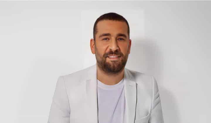 'Sabaha Kadar’, Ümit Yaşar’ın güçlü yorumuyla dinleyicileri nostaljik bir yolculuğa davet ediyor 1 ‘Sabaha Kadar’, Ümit Yaşar’ın güçlü yorumuyla dinleyicileri nostaljik bir yolculuğa davet ediyor