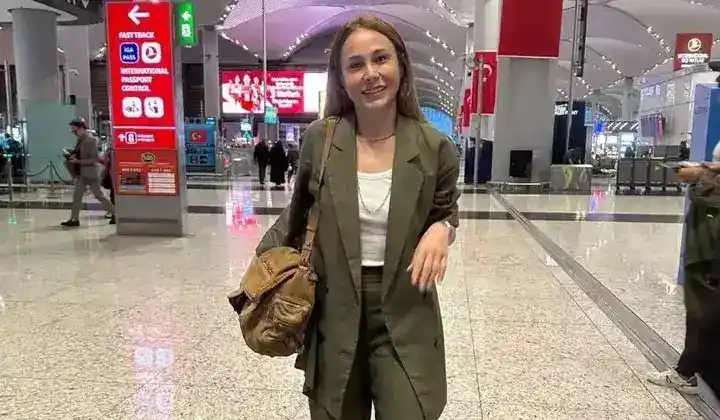 Burçin Terzioğlu'ndan aşk hayatıyla ilgili samimi itiraf 1 Burçin Terzioğlu’ndan aşk hayatıyla ilgili samimi itiraf