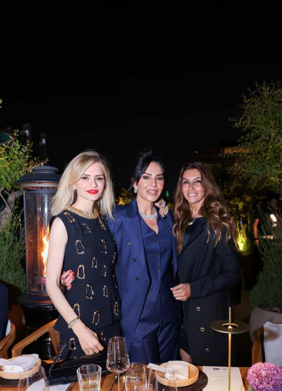 Pierre Paulin’in eserleri Artsa Consultancy işbirliği ile İstanbul’da 6 elif sitare yasemin Pierre Paulin’in eserleri Artsa Consultancy işbirliği ile İstanbul’da