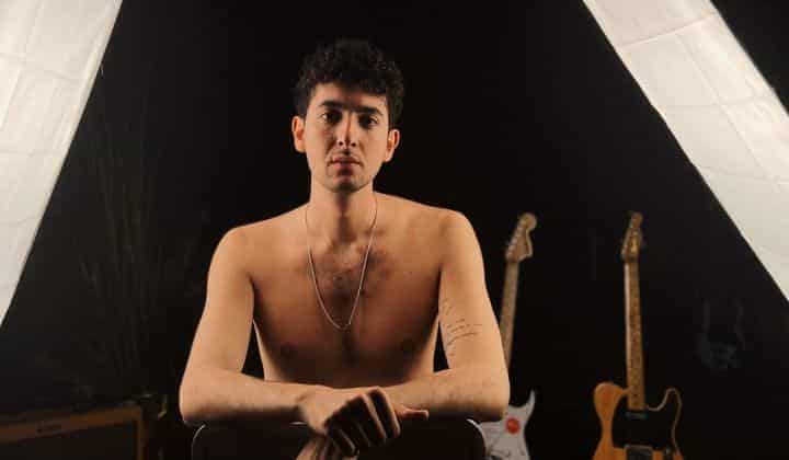 Etem’in yeni şarkısı 'Beni Hiç Düşünme' Sony Music Türkiye etiketiyle yayımlanıyor 1 Etem’in yeni şarkısı ‘Beni Hiç Düşünme’ Sony Music Türkiye etiketiyle yayımlanıyor