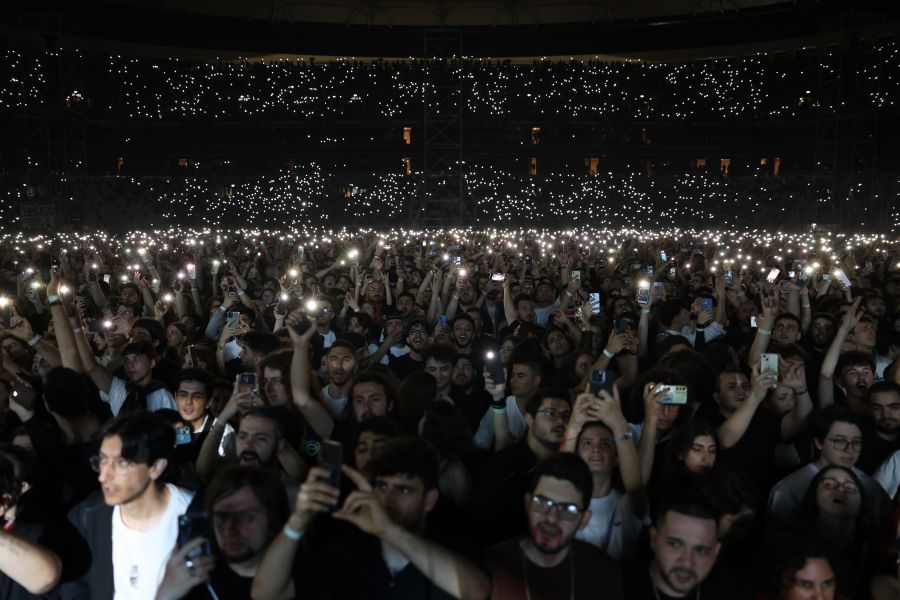 Hayko Cepkin'den Beşiktaş Stadyumu'nda muhteşem konser 4 hakyo stadyum2 Hayko Cepkin'den Beşiktaş Stadyumu'nda muhteşem konser