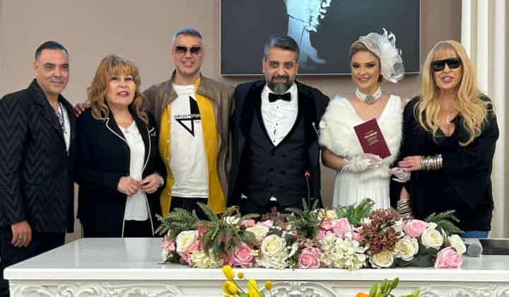 Ünlü aranjör Mustafa Arapoğlu hayatını yönetmen Özlem Bölükbaşı ile birleştirdi 1 Ünlü aranjör Mustafa Arapoğlu hayatını yönetmen Özlem Bölükbaşı ile birleştirdi