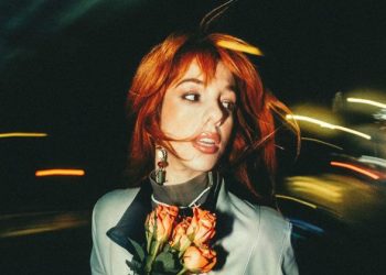Selin, ‘Human’ isimli yeni İngilizce şarkısını Warner Music Türkiye etiketiyle takipçileriyle buluşturdu