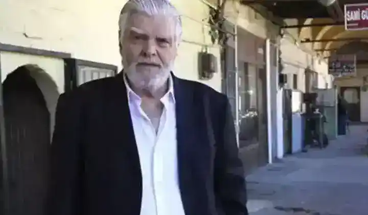 Yeşilçam’ın usta oyuncusu Murat Soydan son yolculuğuna uğurlandı 2 Yeşilçam’ın usta oyuncusu Murat Soydan son yolculuğuna uğurlandı