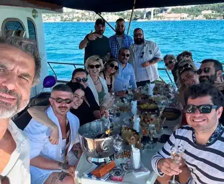 6673fa557b4c19b17ba63832 İlker Kaleli'den Sıla Gençoğlu'na doğum günü jesti