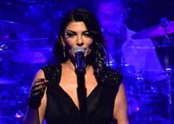 Merit Park Otel Letafet’te sahne alan Aslı Zen’den ‘mayo’ polemiği yorumu