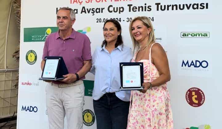Hülya Avşar Cup T200 Master Tenis Turnuvası ödül töreni gerçekleşti
