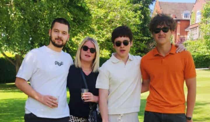 İskenderoğlu çifti markalarını ve evlerini Londra'ya taşıyor 1 İskenderoğlu çifti markalarını ve evlerini Londra’ya taşıyor