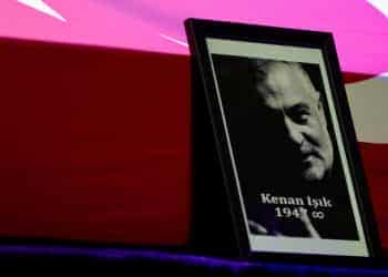 Usta sanatçı Kenan Işık için AKM’de anma töreni düzenlendi