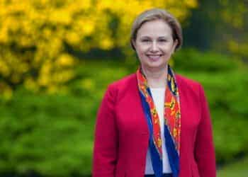 Yeditepe Üniversitesi Rektörü Prof. Dr. Canan Aykut Bingöl, bir üniversite eğitiminin gençlere sunması gerekenleri anlattı