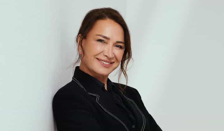 Adana Altın Koza’dan Demet Akbağ ve Uğur Polat’a onur ödülü 1 Adana Altın Koza’dan Demet Akbağ ve Uğur Polat’a onur ödülü