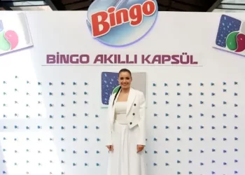 Özgü Namal ‘Akıl var, Teknoloji var!’ diyerek ‘Bingo Akıllı Kapsül’ü tanıttı
