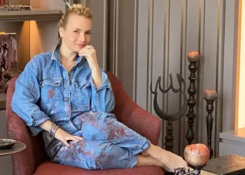Özge Gürkan’ın “Meftûn” sergisi Grand Hyatt İstanbul’da sanatseverlerle buluşuyor