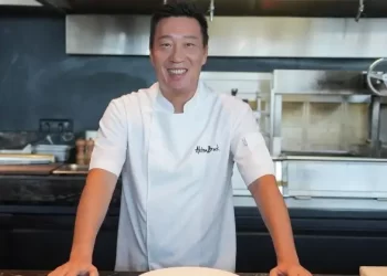 Şef Akira Back, Marmara Sea’deki restoranında gastronomi tutkunlarıyla ikinci kez bir araya geldi