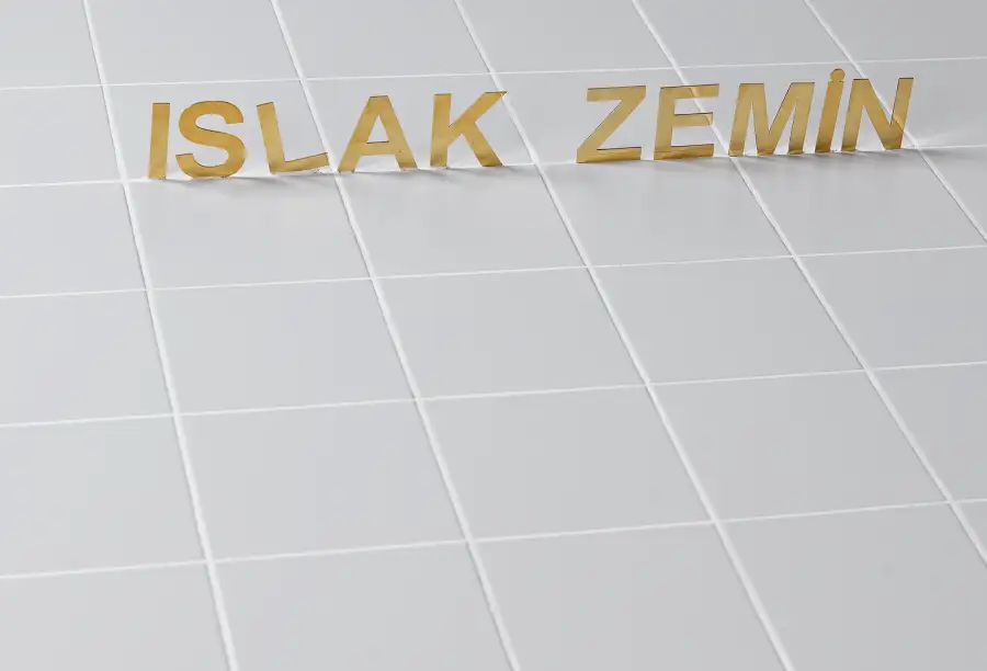Yasemin Özcan’ın Islak Zemin başlıklı sergisi Arter'de ziyarete açıldı 5 18 Arter Islak Zemin Wet Floor HC10402 900 Yasemin Özcan’ın Islak Zemin başlıklı sergisi Arter'de ziyarete açıldı