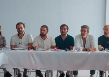 ‘Dayı 2: Bir Adamın Hikayesi’ filminin oyuncuları okuma provasında bir araya geldi