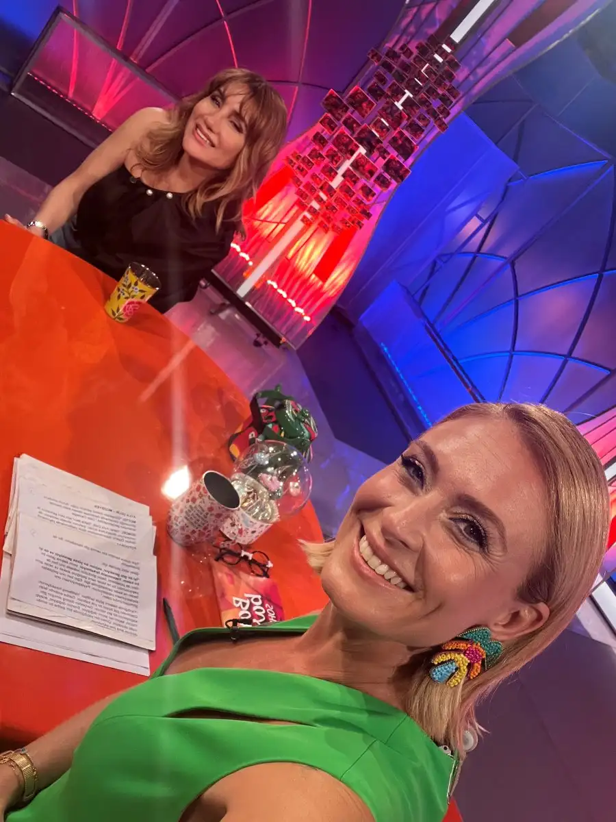 Ceyda Düvenci'nin konuğu Ayla Çelik oldu 3 ayla ceyda1 Ceyda Düvenci'nin konuğu Ayla Çelik oldu