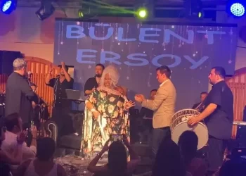 Chan Yalıkavak Sarı Yaz’a Bülent Ersoy’la görkemli bir giriş yaptı