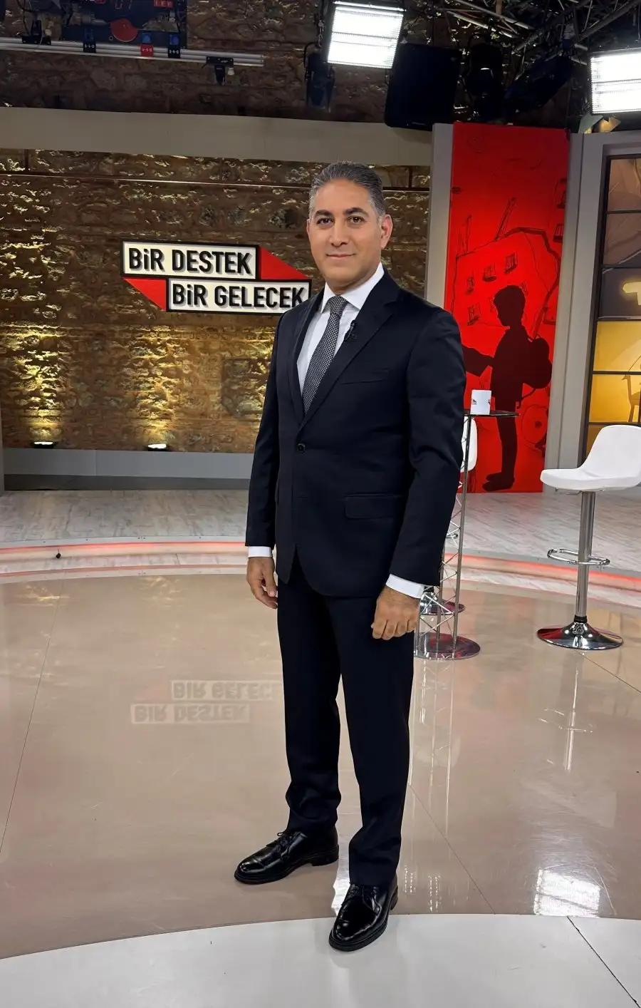 Tüm Türkiye depremden etkilenen öğrenciler için kenetlendi 2 cenk soner Tüm Türkiye depremden etkilenen öğrenciler için kenetlendi