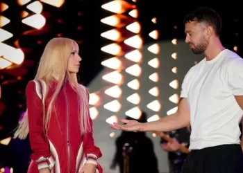 Gülşen ve Murat Boz’dan LFF İzmir sahnesinde ‘İltimas’ sürprizi