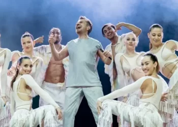 Kenan Doğulu, Harbiye sahnesinde unutulmaz bir geceye imza attı