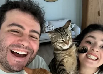Komedyen Safa Sarı’dan bebek müjdesi