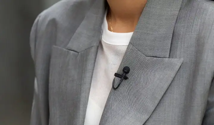 Sony, 3.5 mm tak-çalıştır güç desteği sunan yaka mikrofonu ECM-L1’i tanıttı 2 Sony, 3.5 mm tak-çalıştır güç desteği sunan yaka mikrofonu ECM-L1’i tanıttı
