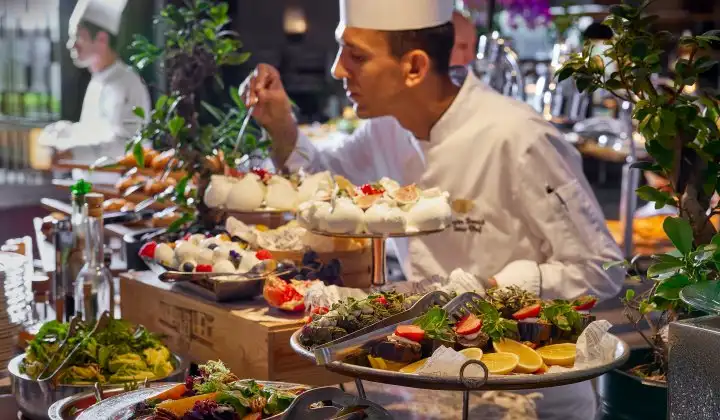 Yenilenen Mandarin Oriental Brunch sonbaharla birlikte geri dönüyor 1 Yenilenen Mandarin Oriental Brunch sonbaharla birlikte geri dönüyor