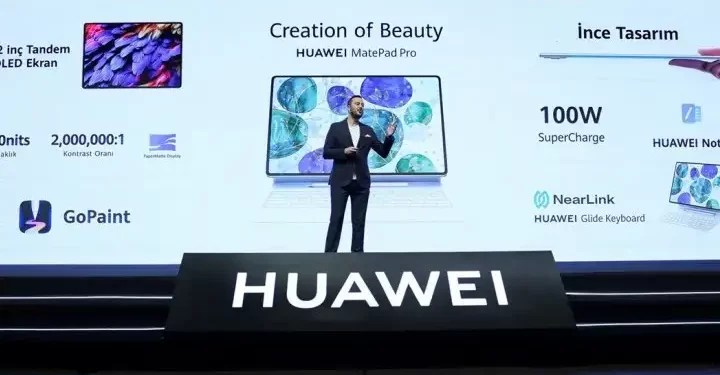 Huawei’den Türkiye’ye yeni mağaza yatırımı 9 Huawei, İstanbul’daki Lansmanı ile yeni ürünlerini ünlü konuklarla tanıttı