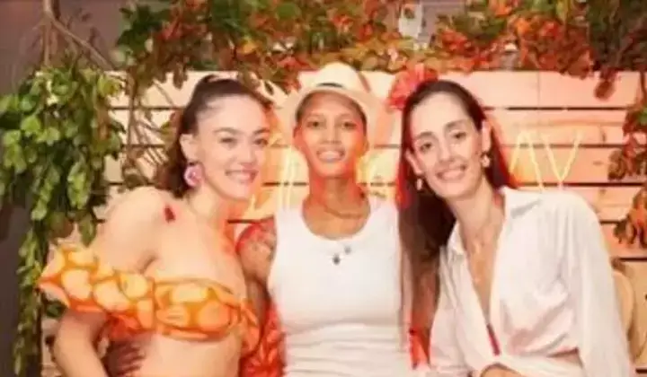 Zehra Güneş'ten takım arkadaşı Vargas'a 'Küba' süprizi 2 Zehra Güneş’ten takım arkadaşı Vargas’a ‘Küba’ süprizi
